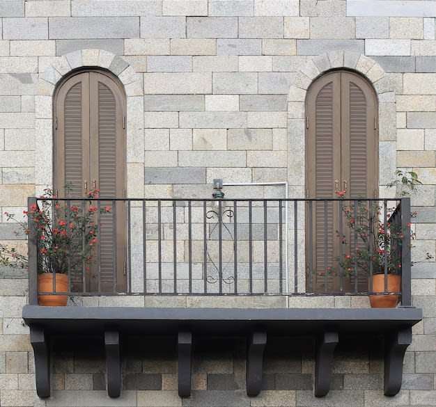 Contemporary balcony railings